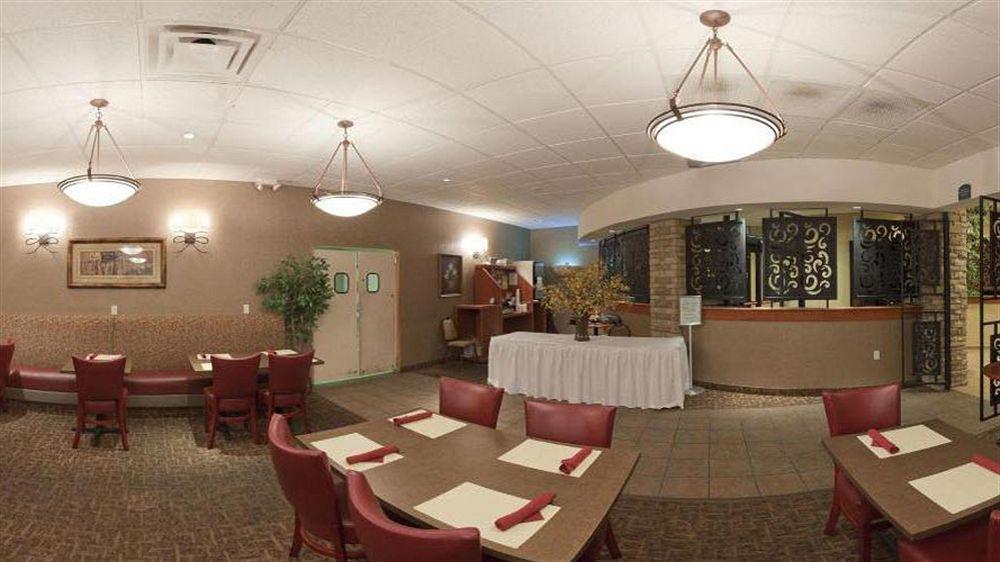 Wyndham Garden Wichita Downtown Otel Dış mekan fotoğraf