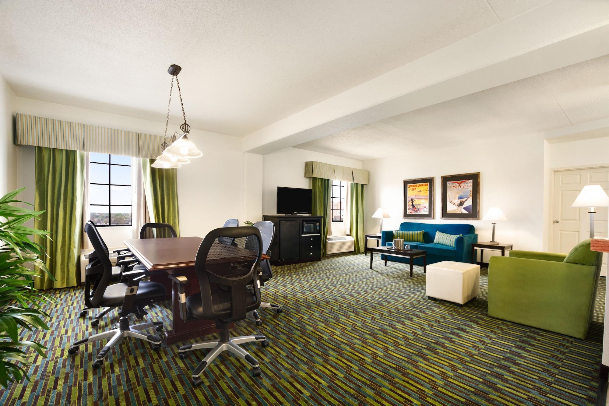 Wyndham Garden Wichita Downtown Otel Dış mekan fotoğraf