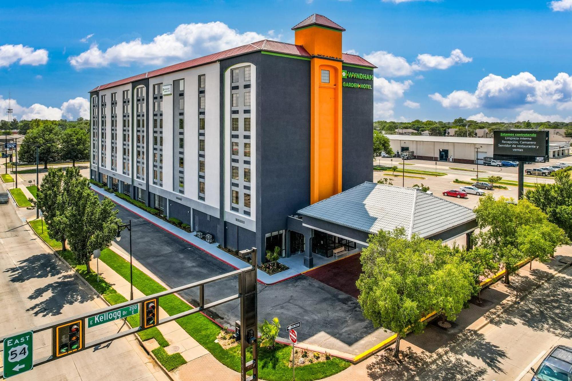 Wyndham Garden Wichita Downtown Otel Dış mekan fotoğraf