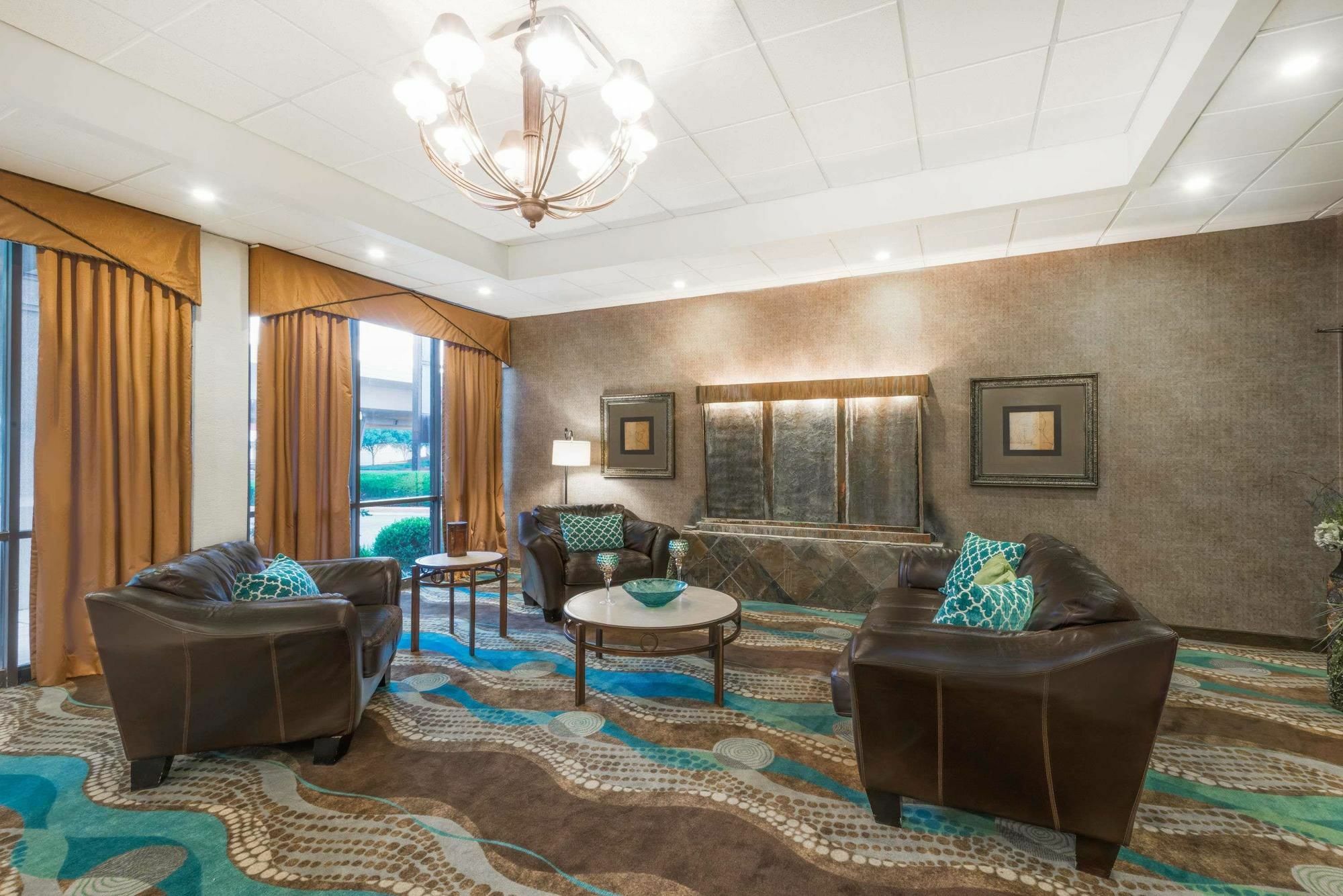 Wyndham Garden Wichita Downtown Otel Dış mekan fotoğraf
